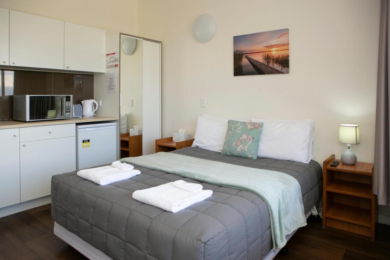 Rivers Apartments Motel Sale Gippsland Exterior photo